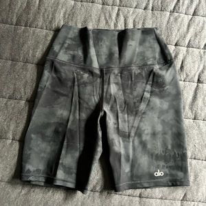 Alo biker shorts